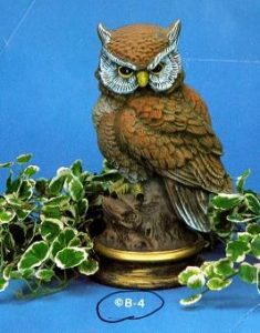 B4 Great Horned Owl 12.5" Tall Bisque $14.37 Base attached