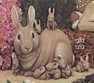 CM_mama_bunny_with_newborn_bunnie