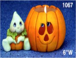 CM1067-OOO Ghost w/Pumpkin Candle