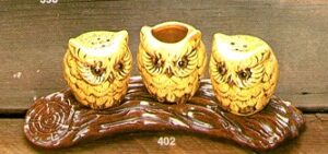 K402 Three Owls on Log Salt & Pepper & Toothpick Holder 2"T X 5.5"L Bisque $7.40 pr23