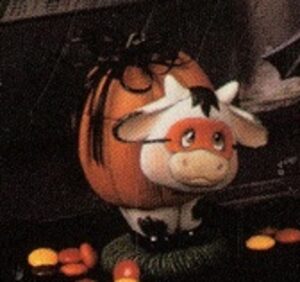 D1325-DD Halloween Cow Box 4"H Bisque $6.48 pr23